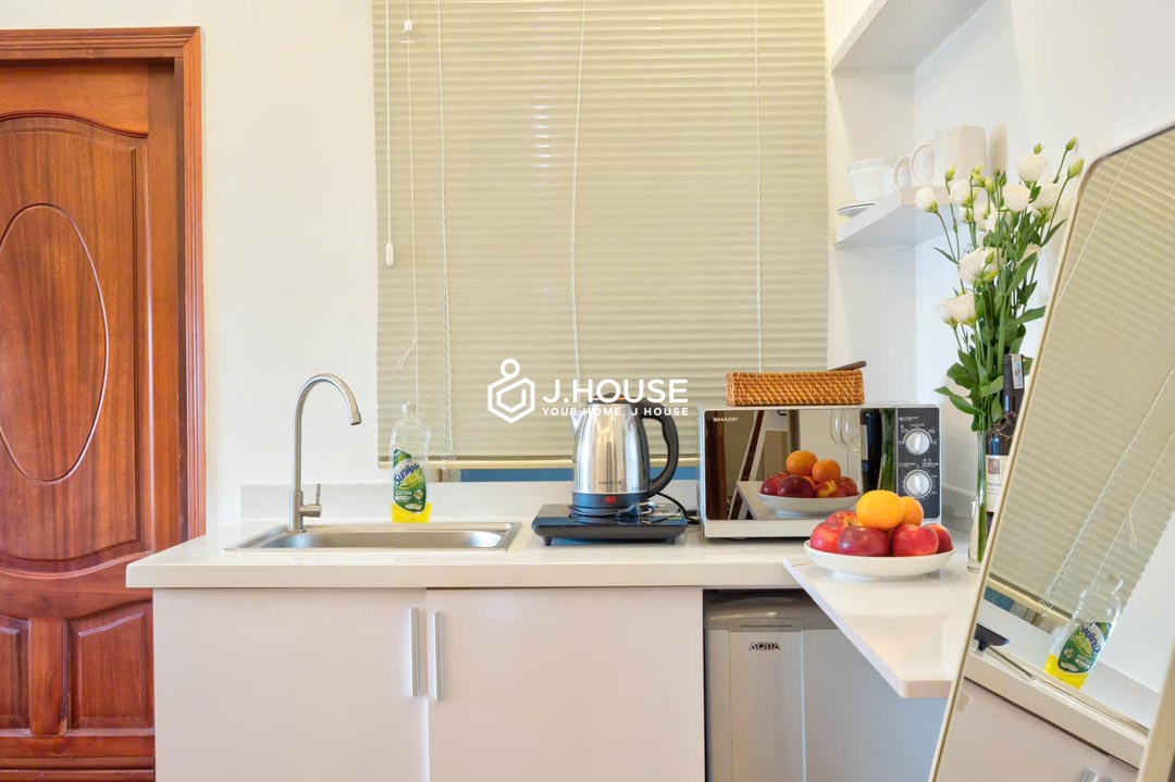 Modern Serviced Studio for Rent in District 1 Center - QT Apartment-13 (2)