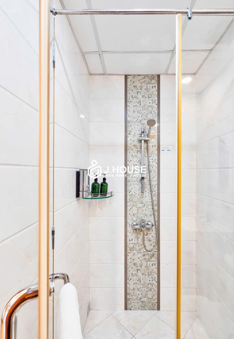 Modern Serviced Studio for Rent in District 1 Center - QT Apartment-18