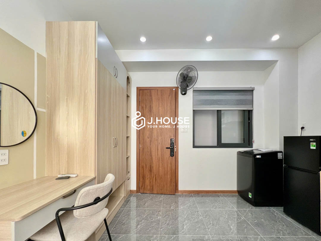 Modern Studio Apartment for Rent in District 1 Ben Thanh-4