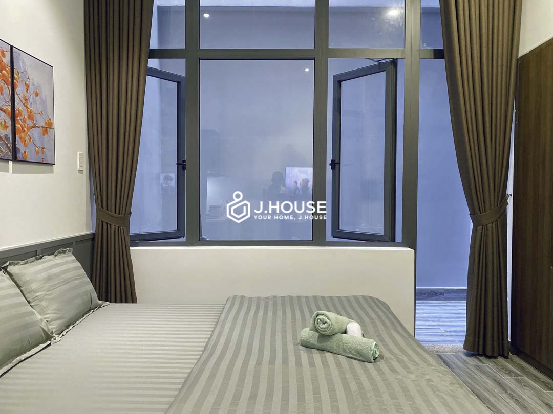 Modern Studio Apartment in Tan Binh near Airport - Homes Sense-3