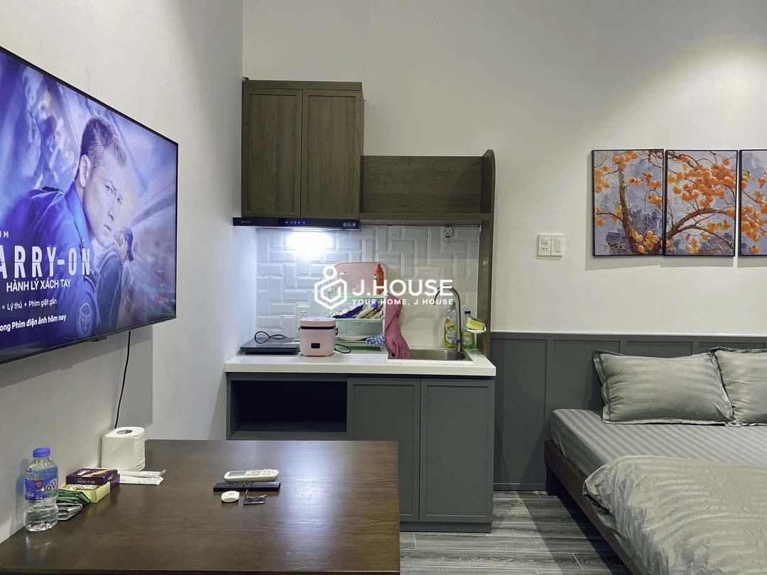 Modern Studio Apartment in Tan Binh near Airport - Homes Sense-5