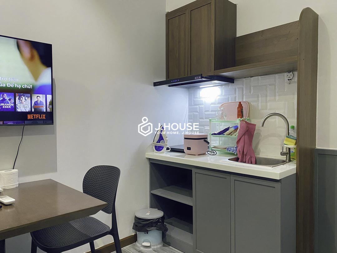 Modern Studio Apartment in Tan Binh near Airport - Homes Sense-6