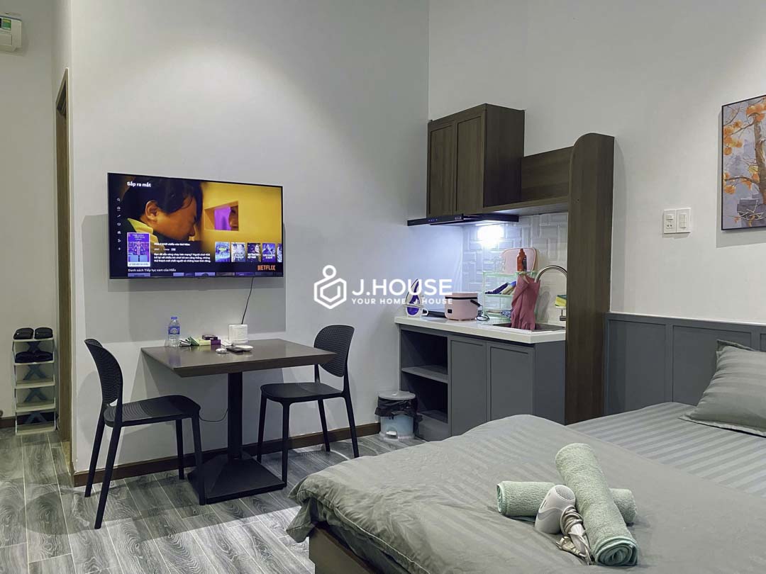 Modern Studio Apartment in Tan Binh near Airport - Homes Sense