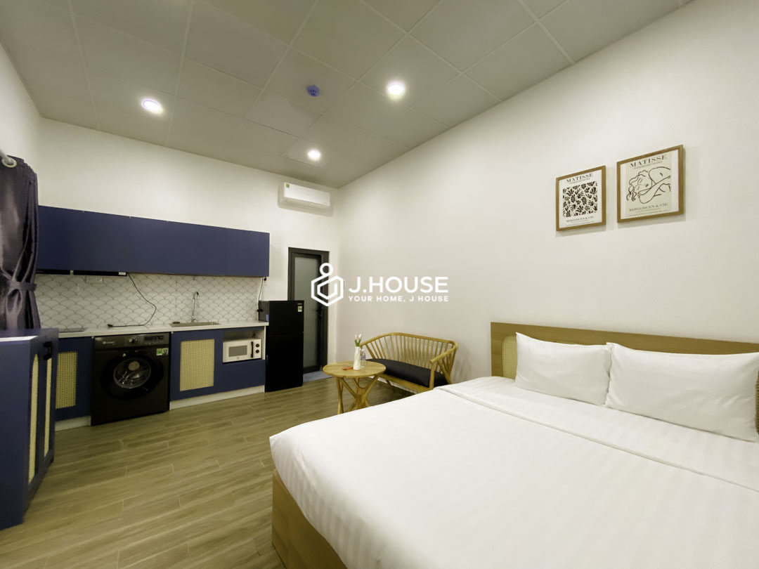 Modern Studio Apartment with Private Washer in Phu Nhuan - Urbanest
