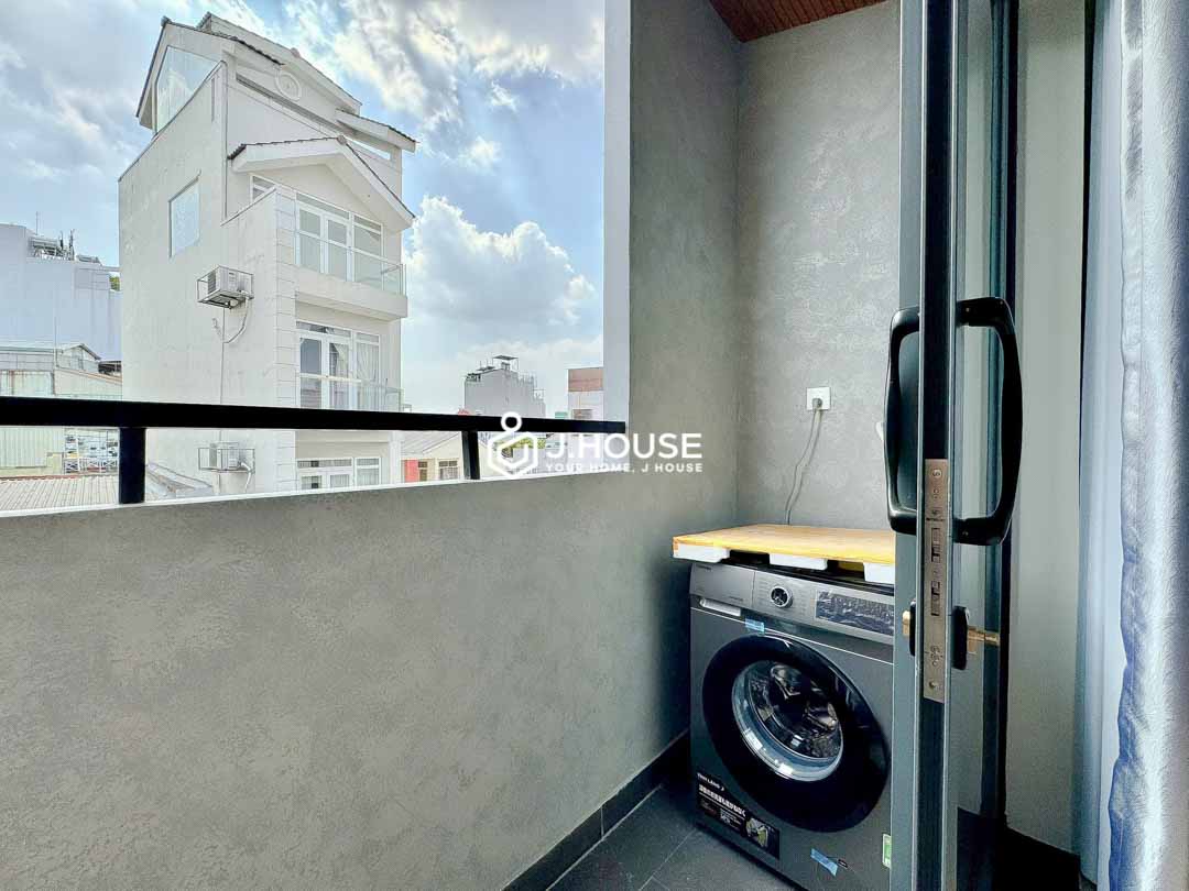 Modern Studio with Balcony for Rent at ACE Phu Nhuan-6