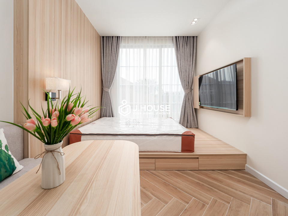 Modern Studio with Large Window in Thao Dien District 2 -The Family-0