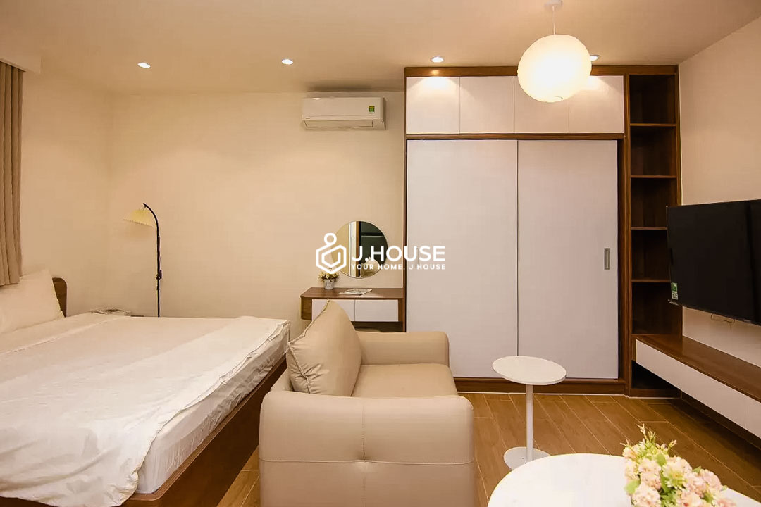 Modern Studio with Pool Access & Car Parking Chowa Home Thao Dien-0