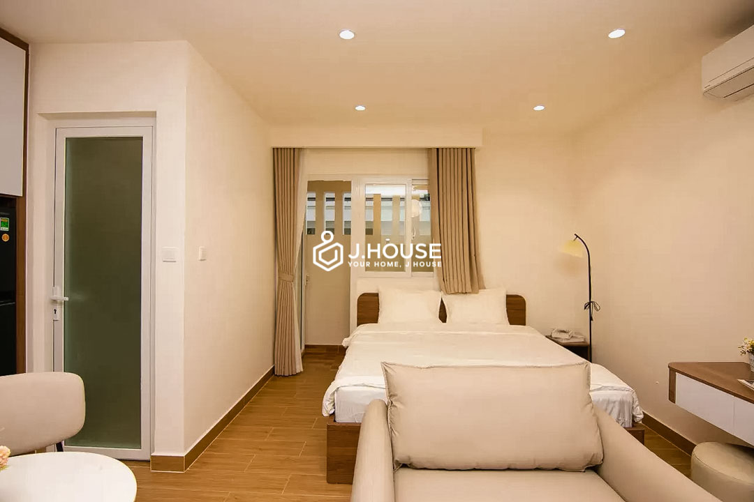 Modern Studio with Pool Access & Car Parking Chowa Home Thao Dien-3
