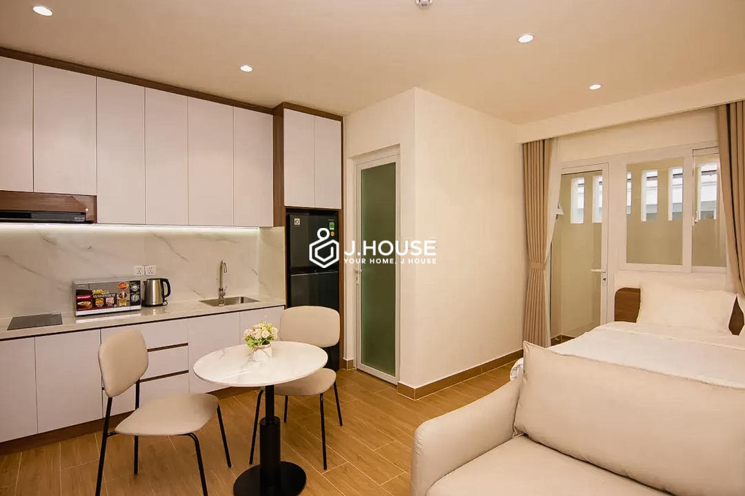 Modern Studio with Pool Access & Car Parking Chowa Home Thao Dien-5