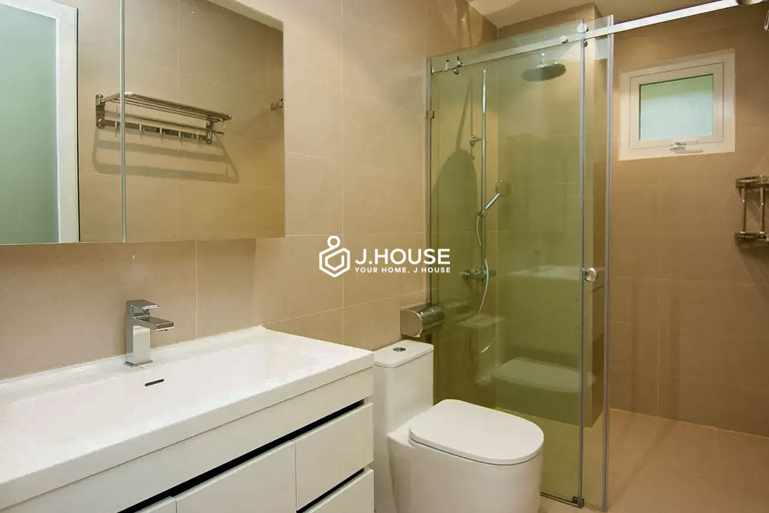 Modern Studio with Pool Access & Car Parking Chowa Home Thao Dien-8