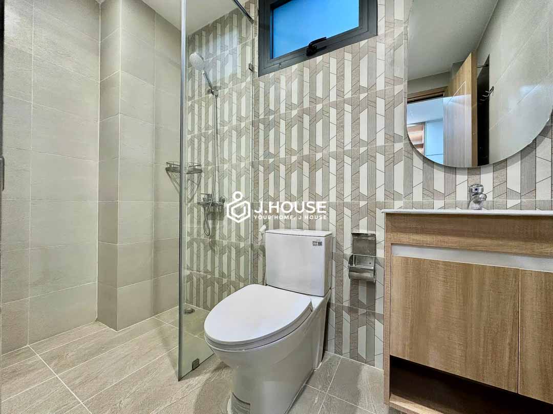 Modern Studio with Private Laundry & Skywell Balcony - ACE Phu Nhuan-12