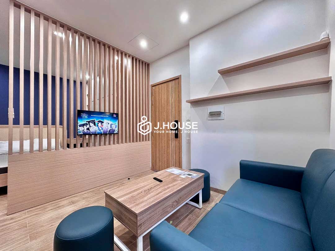 Modern Studio with Private Laundry & Skywell Balcony - ACE Phu Nhuan-2