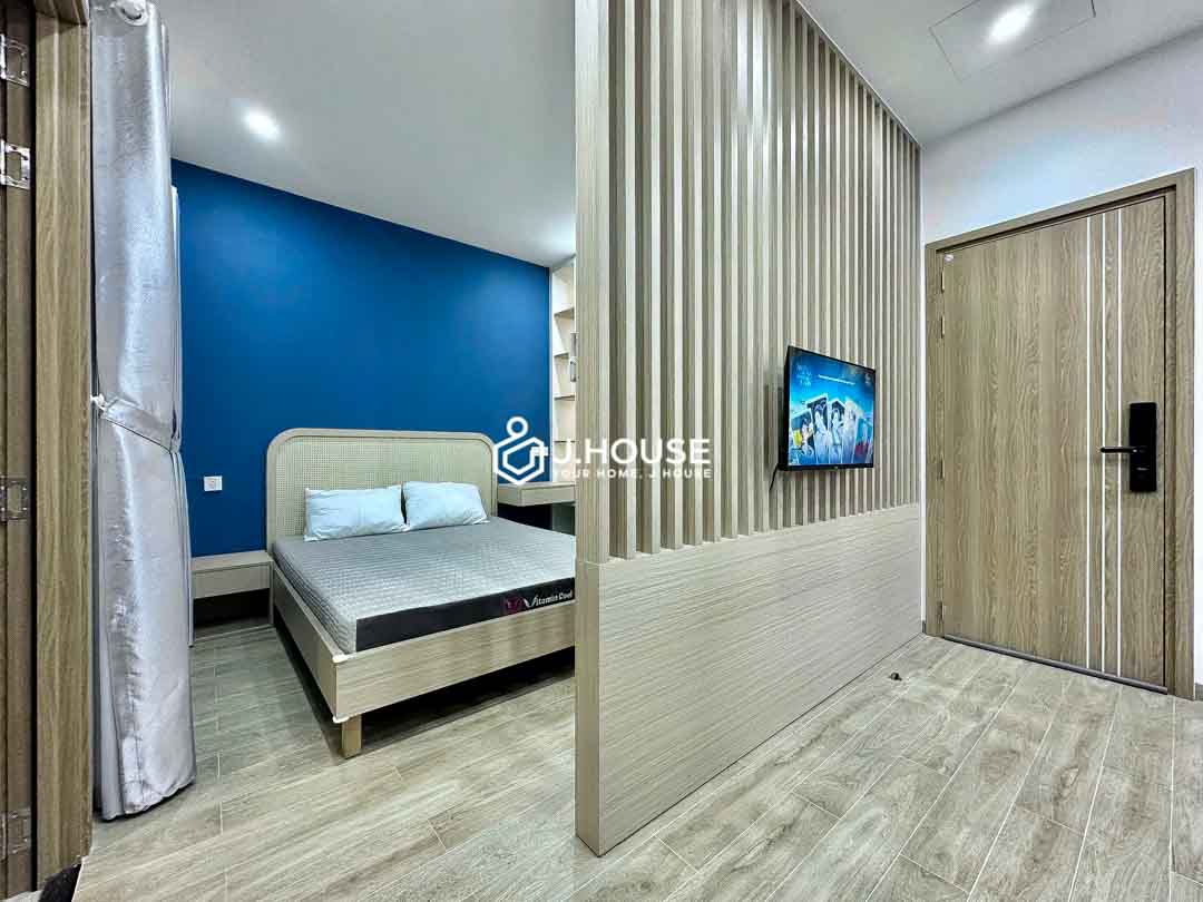 Modern Studio with Private Laundry & Skywell Balcony - ACE Phu Nhuan-4