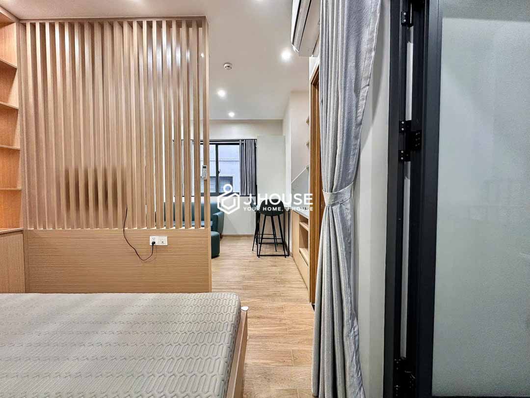 Modern Studio with Private Laundry & Skywell Balcony - ACE Phu Nhuan-8