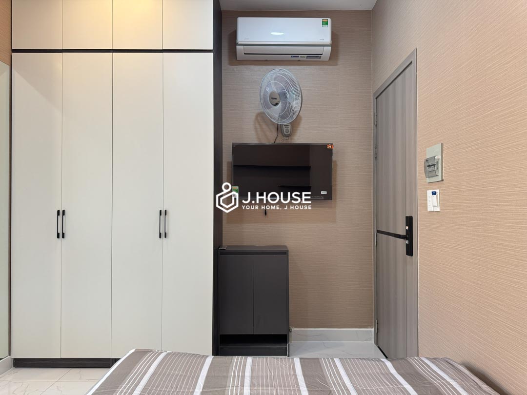 Modern Studio with Private Washer and Window - Nam Bo Apartment-1