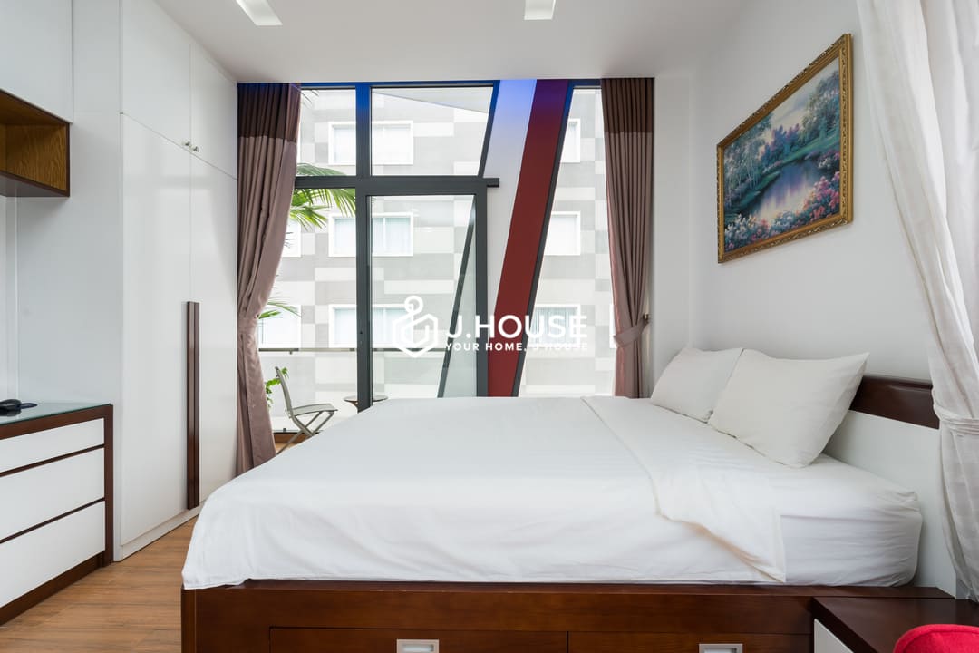 Modern apartment for rent with balcony at The Garden District 3, HCM