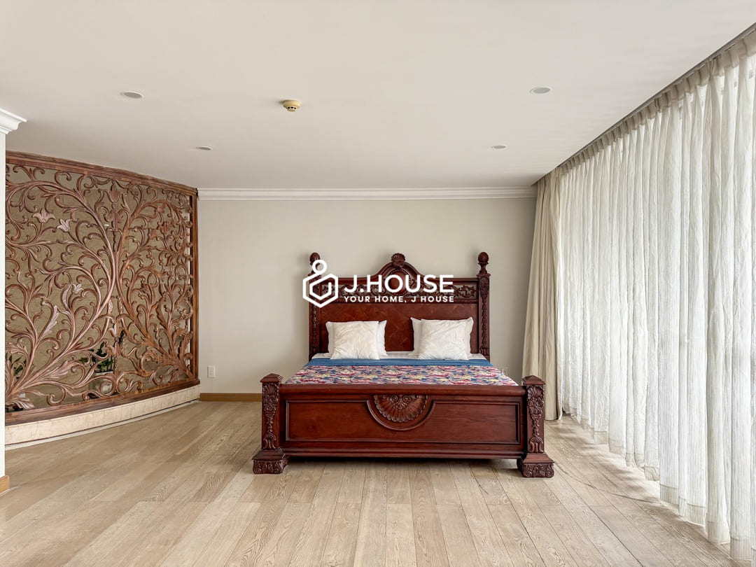 Penthouse BMC Tower for rent in District 1, HCM- 2 br apartment