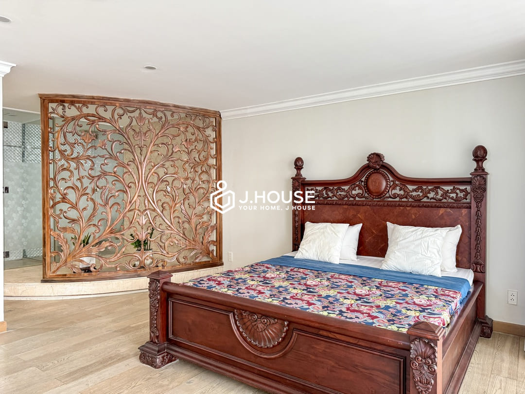 Penthouse BMC Tower for rent in District 1, HCM- 2 br apartment