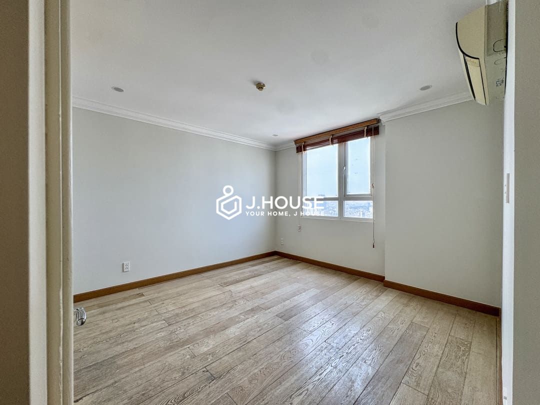 Penthouse BMC Tower for rent in District 1, HCM- 2 br apartment