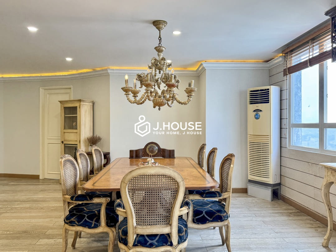 Penthouse BMC Tower for rent in District 1, HCM- 2 br apartment