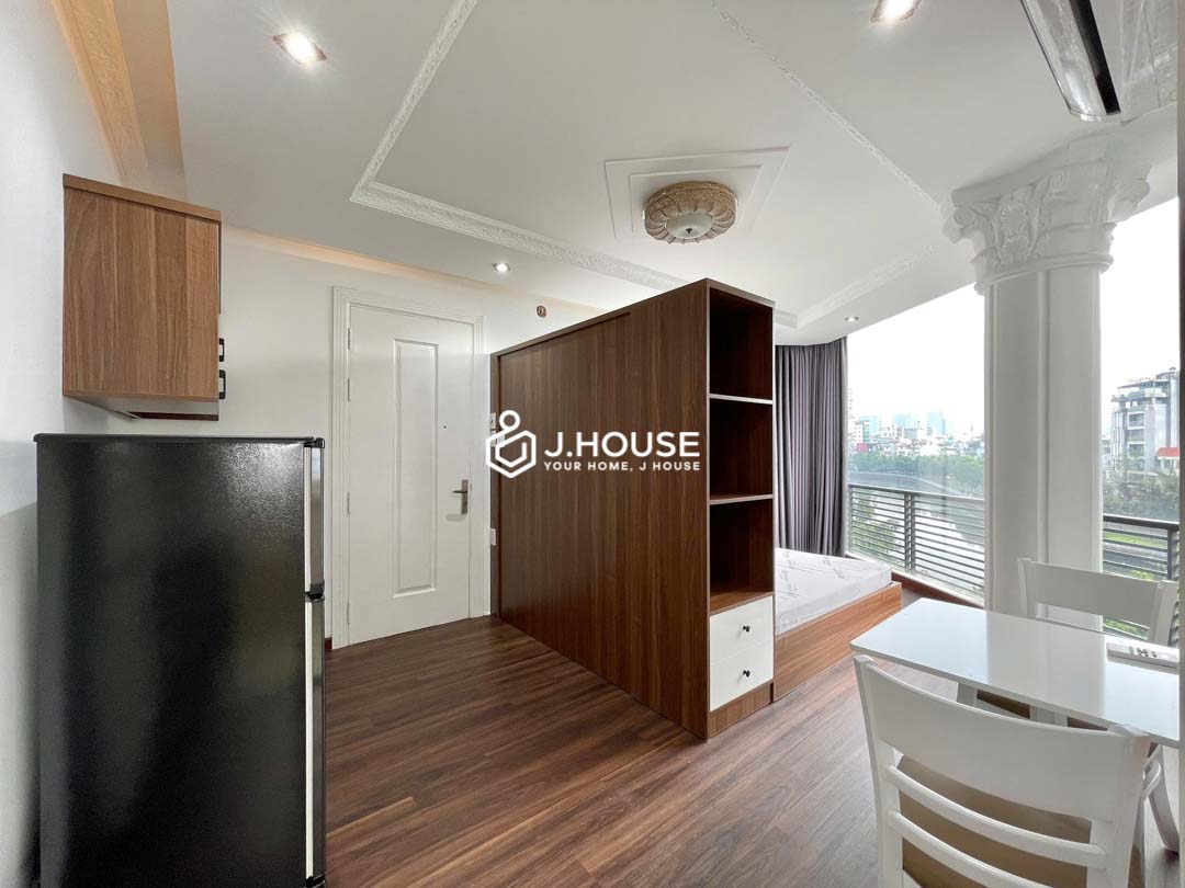 Phu Nhuan Studio for Rent with Canal View & Private Laundry - DQ Home