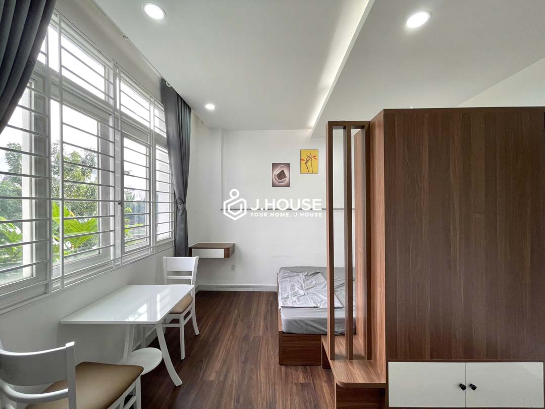 Phu Nhuan Studio for Rent with Private Washer - DQ Home