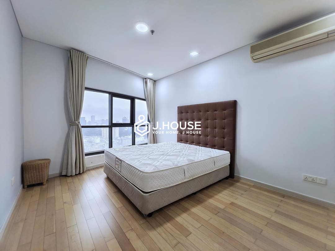 Rent 2br apartment at City Garden Binh Thanh Apartment, HCMC - high floor, nice view, spacious