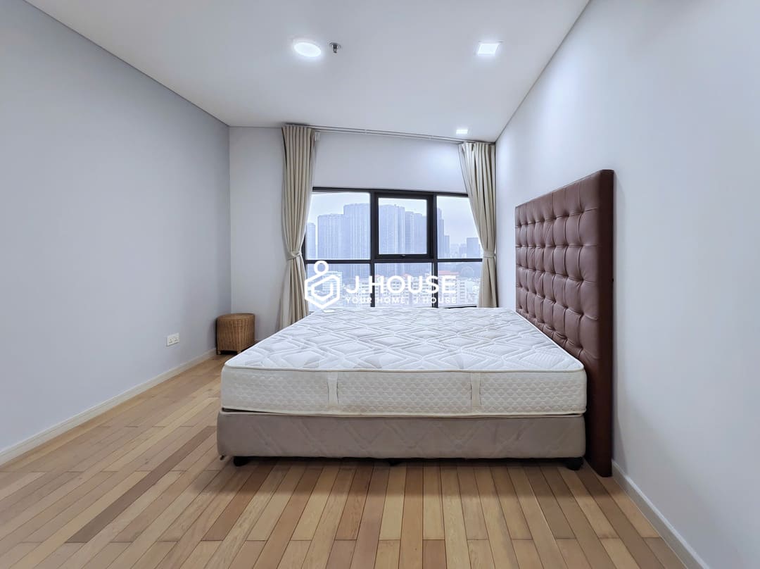 Rent 2br apartment at City Garden Binh Thanh Apartment, HCMC - high floor, nice view, spacious