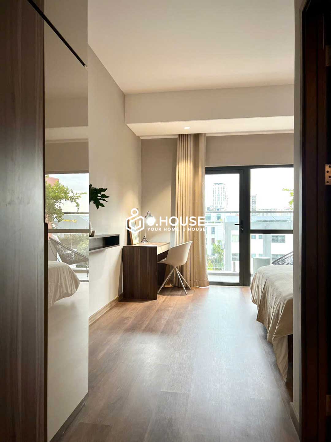 Spacious 3-Bedroom Serviced Apartment in D2 at Luxone Little Thao Dien-10