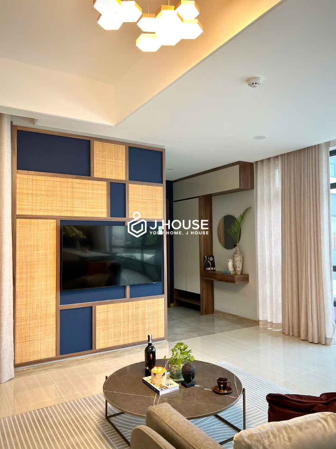 Spacious 3-Bedroom Serviced Apartment in D2 at Luxone Little Thao Dien-12