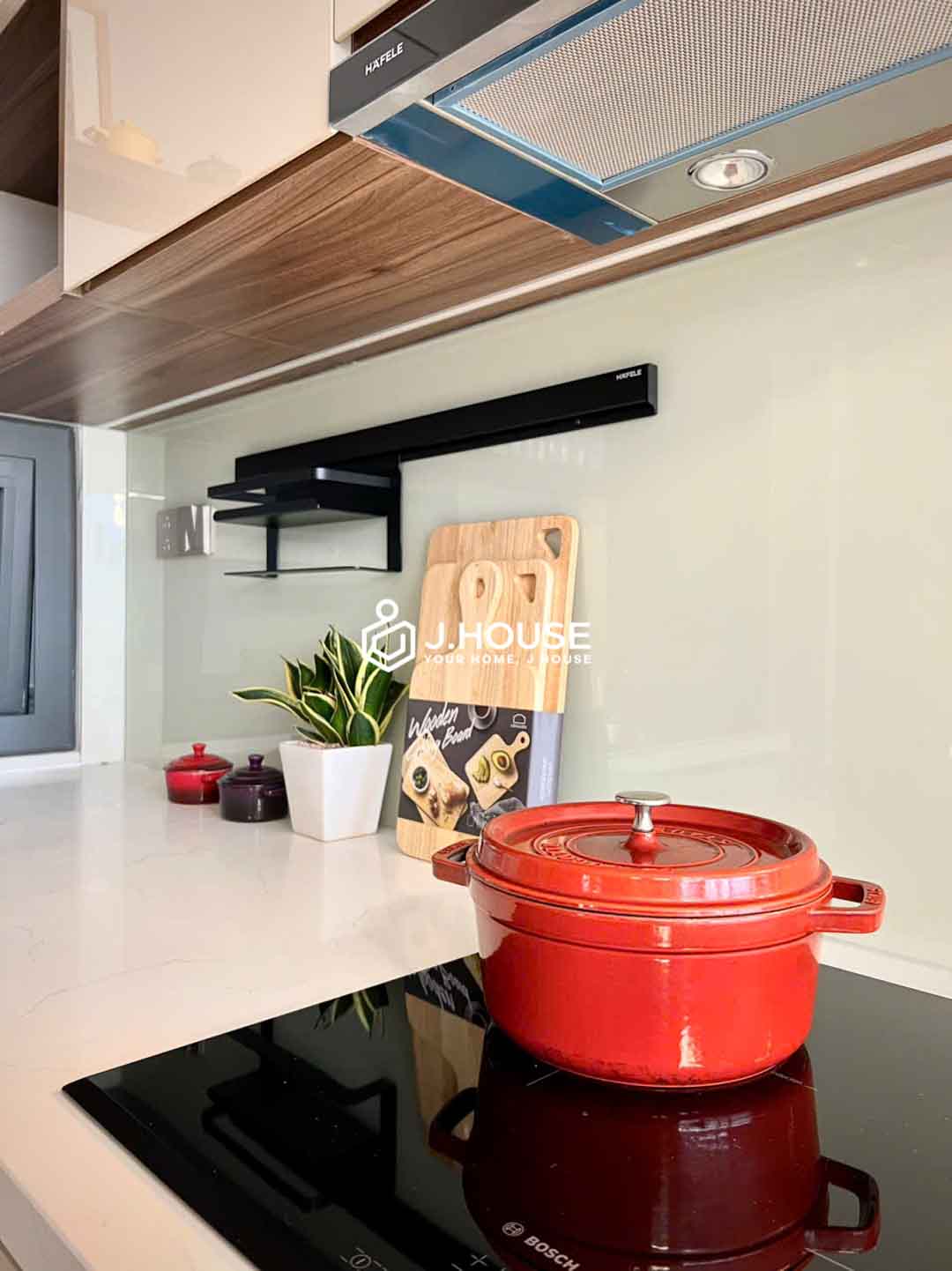 Spacious 3-Bedroom Serviced Apartment in D2 at Luxone Little Thao Dien-20