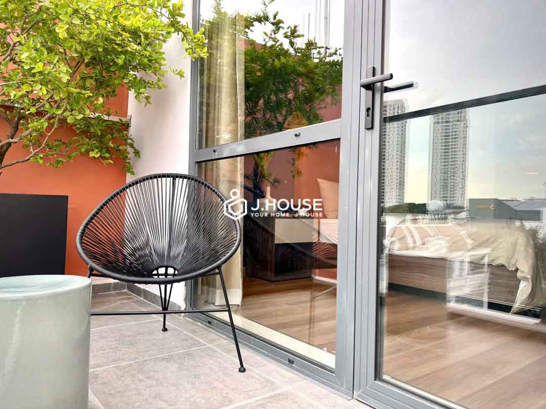 Spacious 3-Bedroom Serviced Apartment in D2 at Luxone Little Thao Dien-9