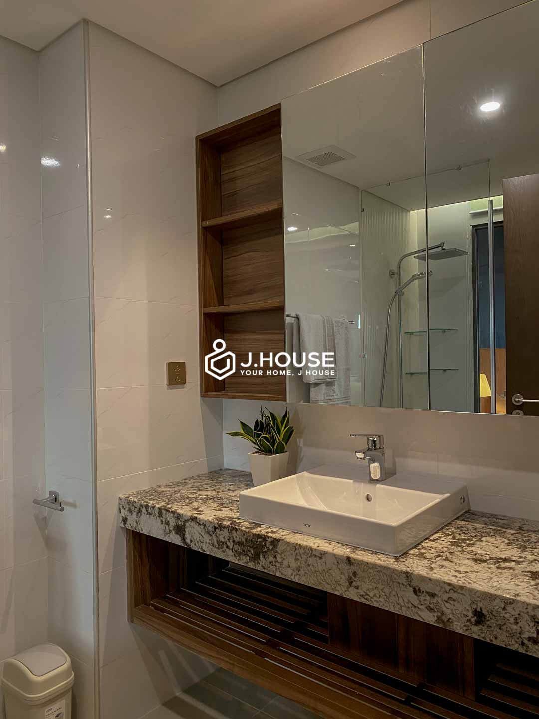 Spacious 3BR Apartment for Rent with Gym Pool at Luxone Little Thao Dien-14