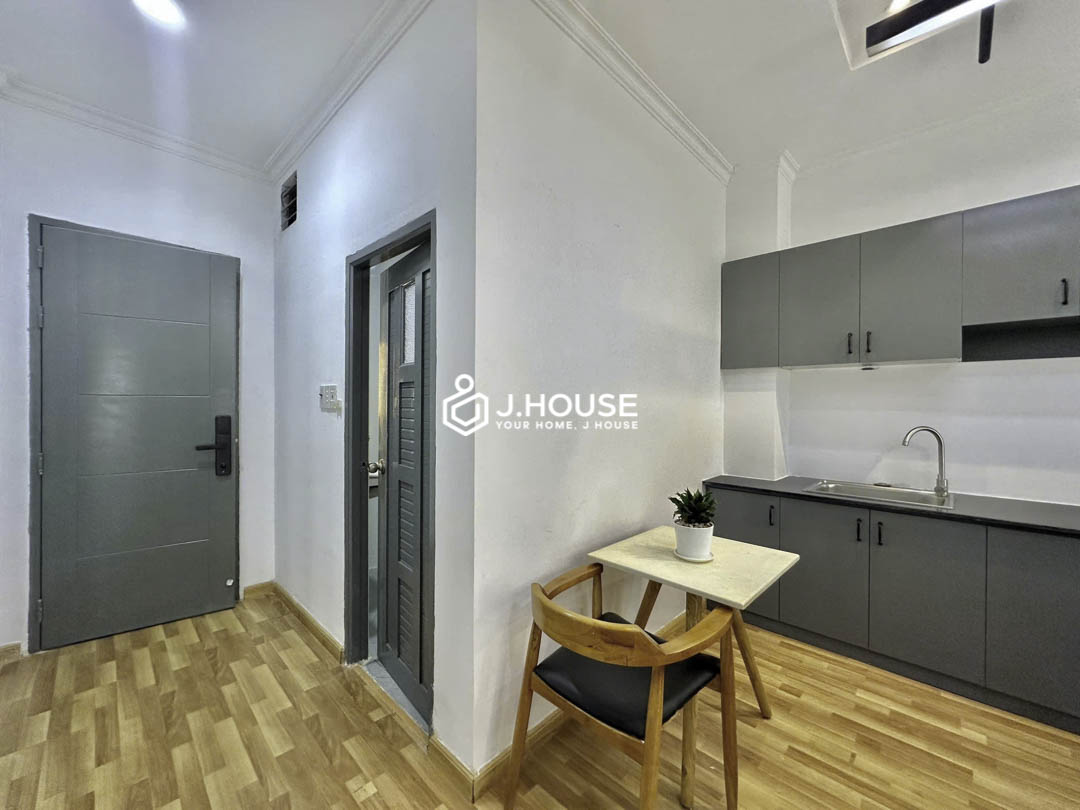 Spacious Studio with Balcony Apartment for Rent in District 3 - ACE-6