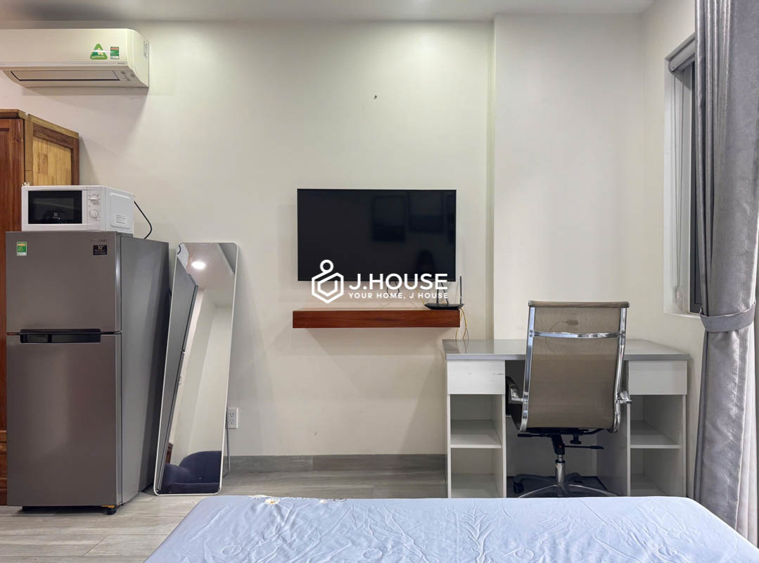 Studio Apartment with Balcony for Rent in District 1 - THD Apartment-0