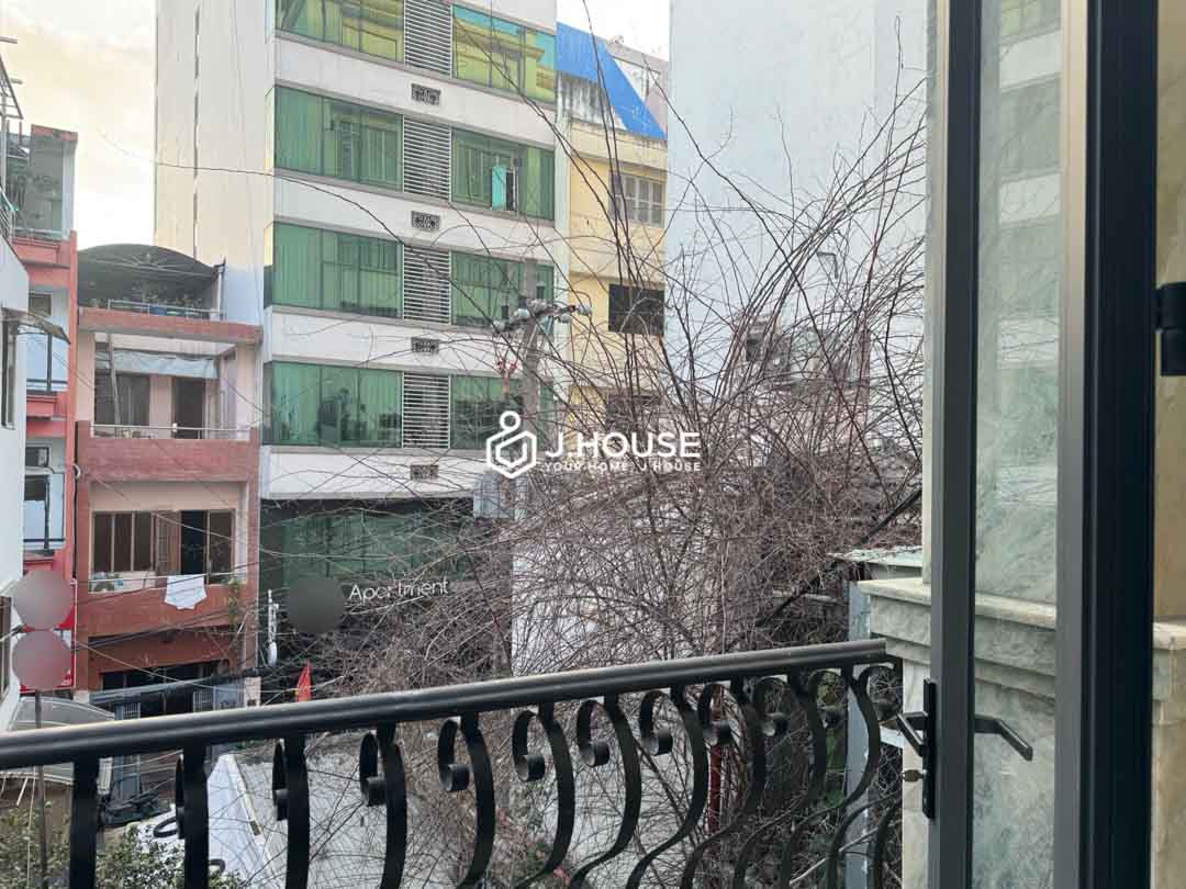 Studio Apartment with Balcony for Rent in District 1 - THD Apartment-2