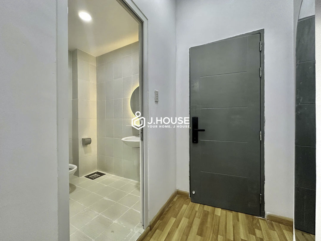 Studio Apartment with Window for Rent in District 3 - ACE-3