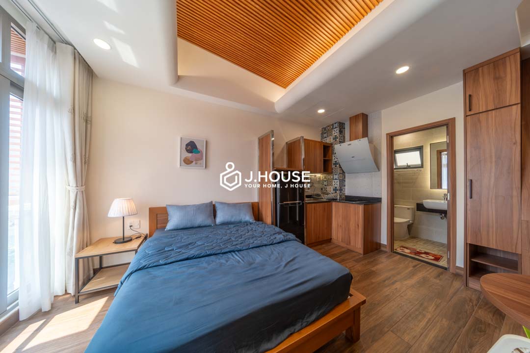 Studio for Rent with L-shaped Kitchen at Hanh Home District 4-2