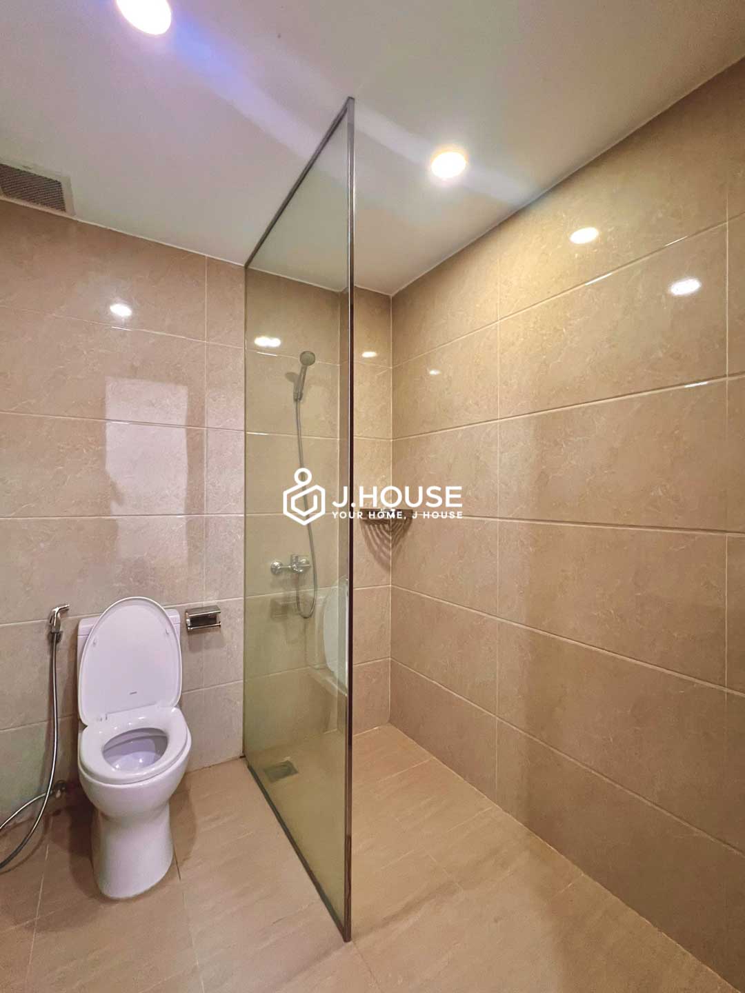 Studio in District 3 for Rent with Large Window near Tan Dinh Market-5