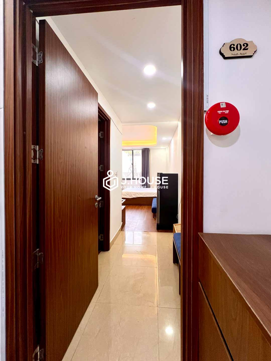 Studio in District 3 for Rent with Large Window near Tan Dinh Market-7