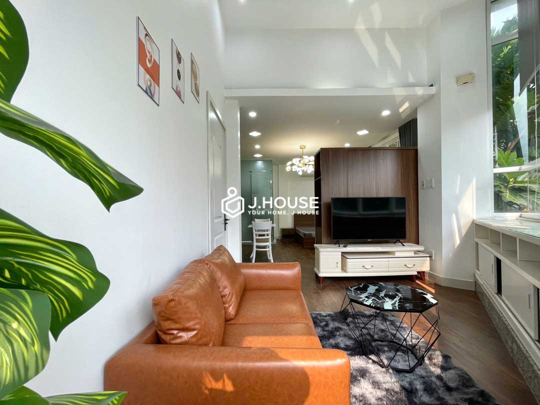 Stunning Canal View Serviced Apartment for Rent in Phu Nhuan - DQ Home-0