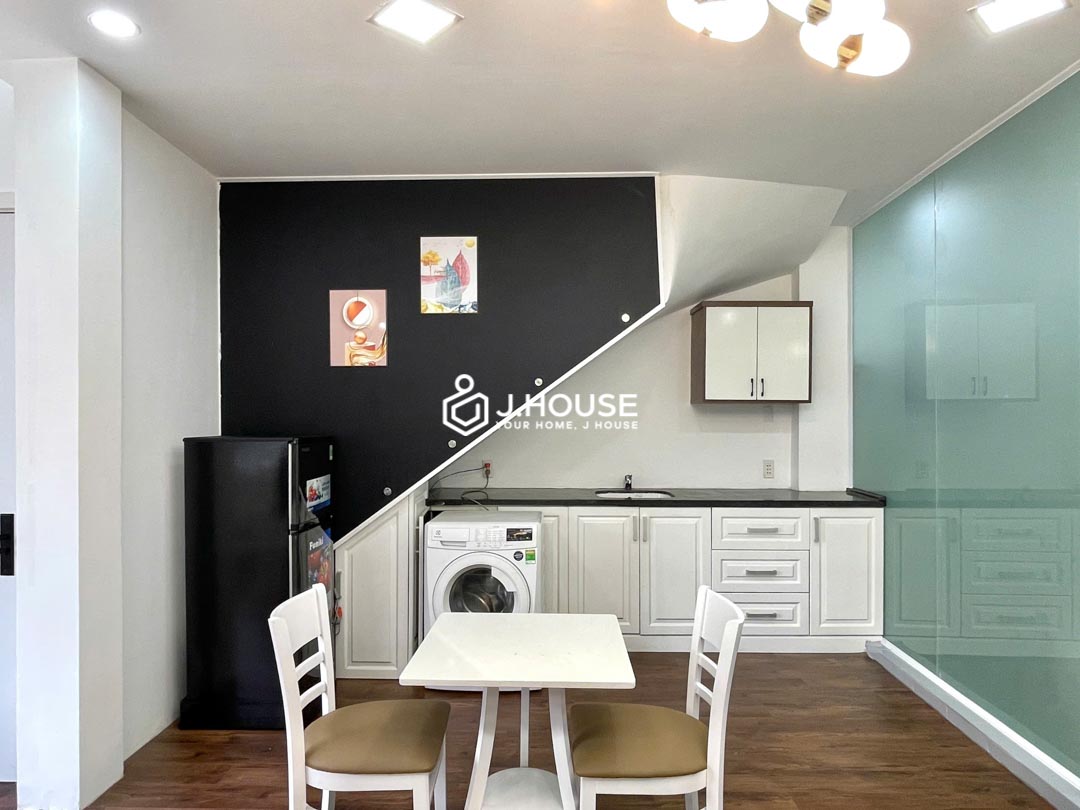 Stunning Canal View Serviced Apartment for Rent in Phu Nhuan - DQ Home-11