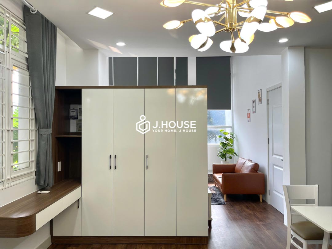 Stunning Canal View Serviced Apartment for Rent in Phu Nhuan - DQ Home-13