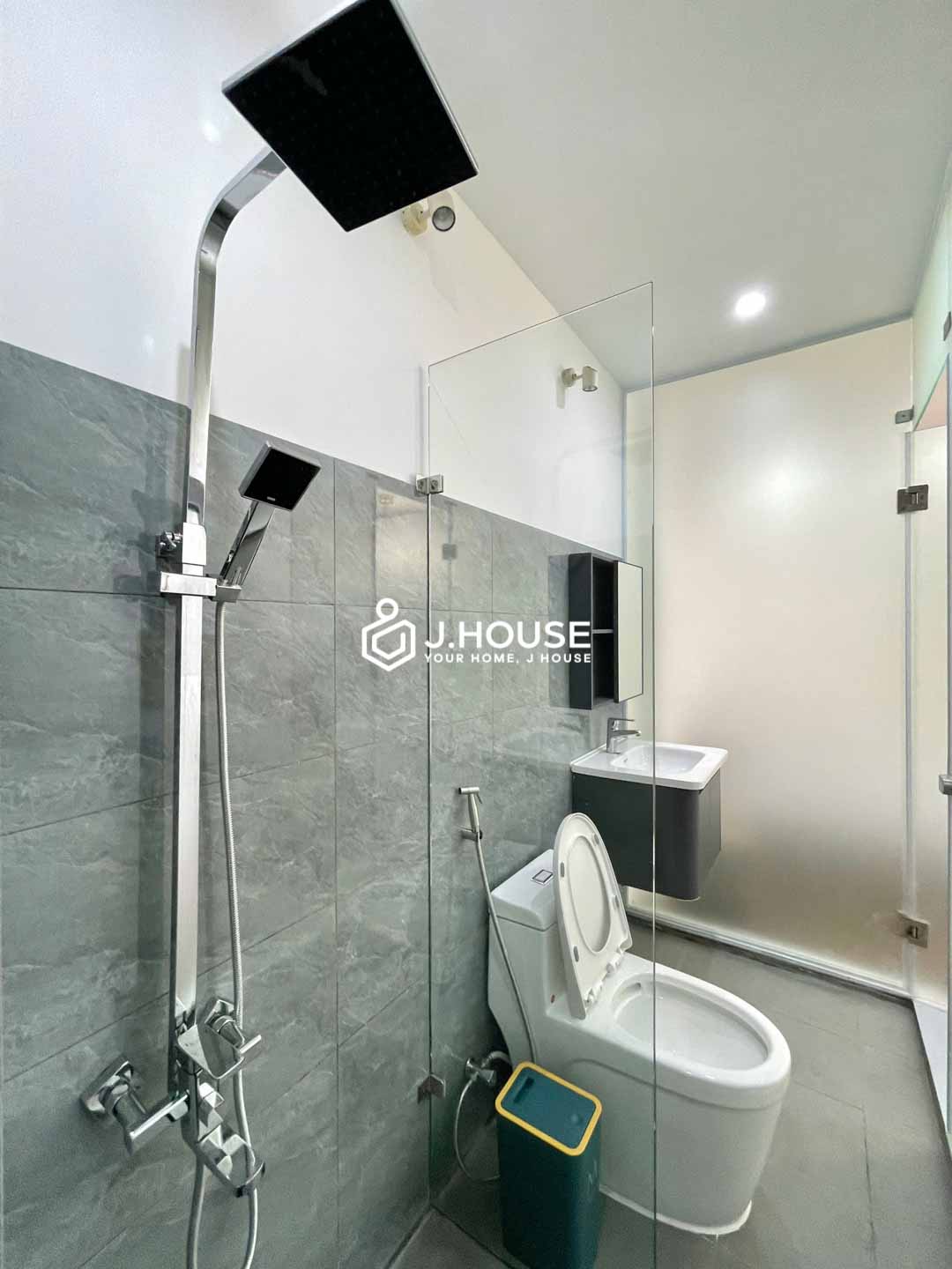 Stunning Canal View Serviced Apartment for Rent in Phu Nhuan - DQ Home-14