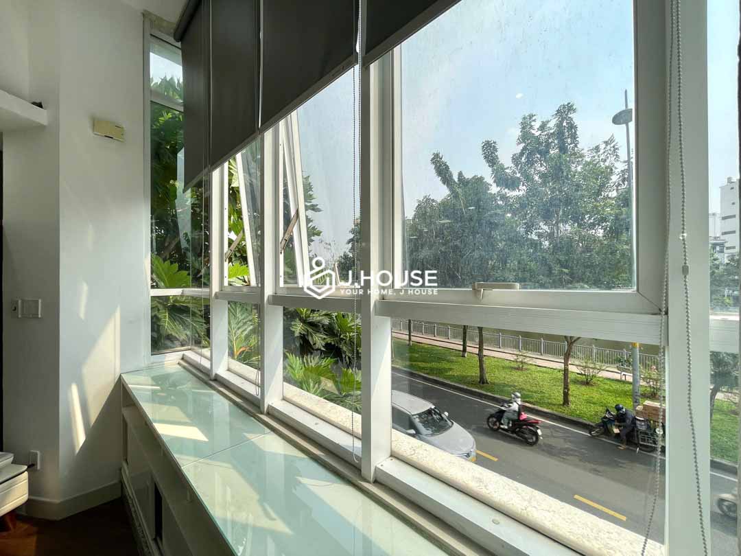 Stunning Canal View Serviced Apartment for Rent in Phu Nhuan - DQ Home-3