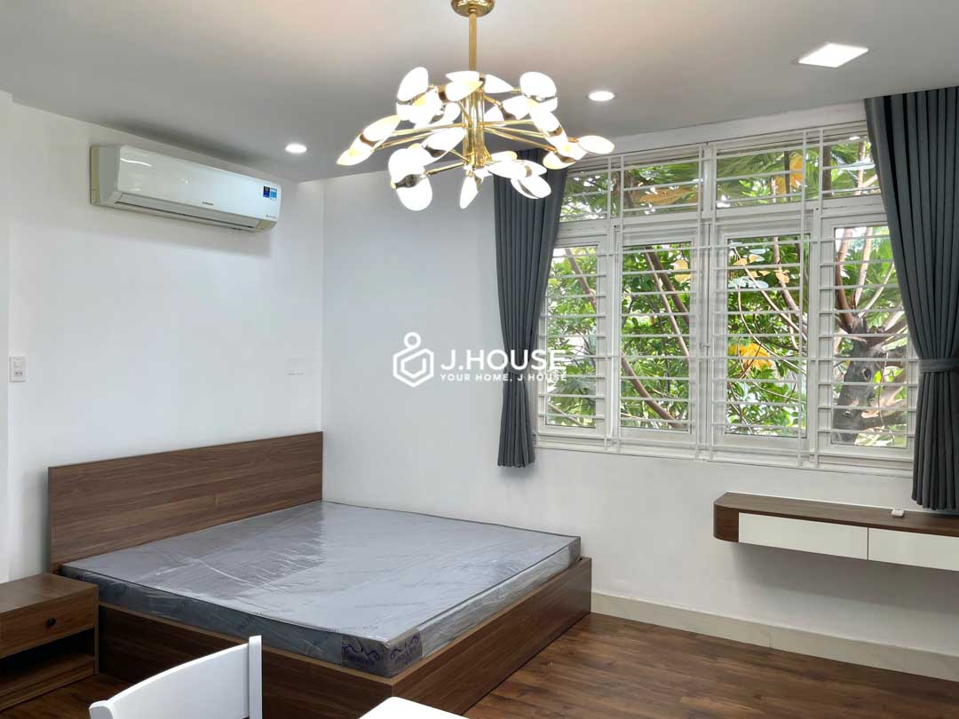 Stunning Canal View Serviced Apartment for Rent in Phu Nhuan - DQ Home-8