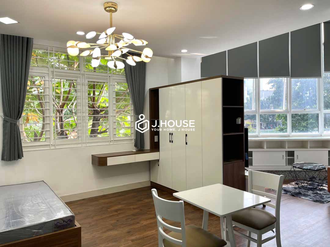 Stunning Canal View Serviced Apartment for Rent in Phu Nhuan - DQ Home