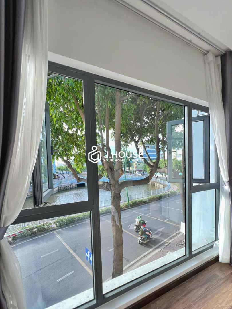 Sun-Drenched Studio Apartment for Rent in Phu Nhuan - Riverside House-2 (2)