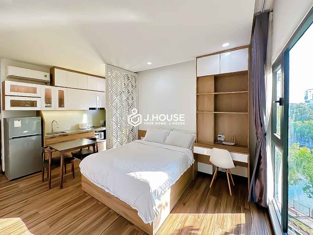 Sun-Drenched Studio Apartment for Rent in Phu Nhuan - Riverside House-2