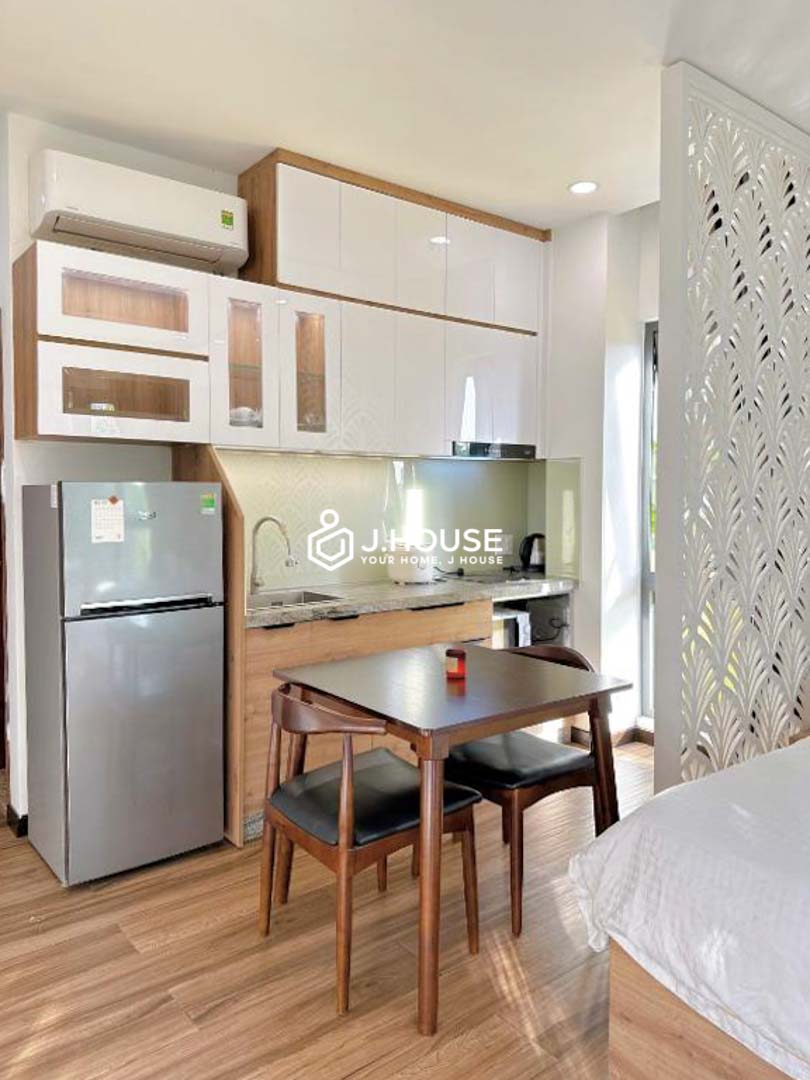 Sun-Drenched Studio Apartment for Rent in Phu Nhuan - Riverside House-4